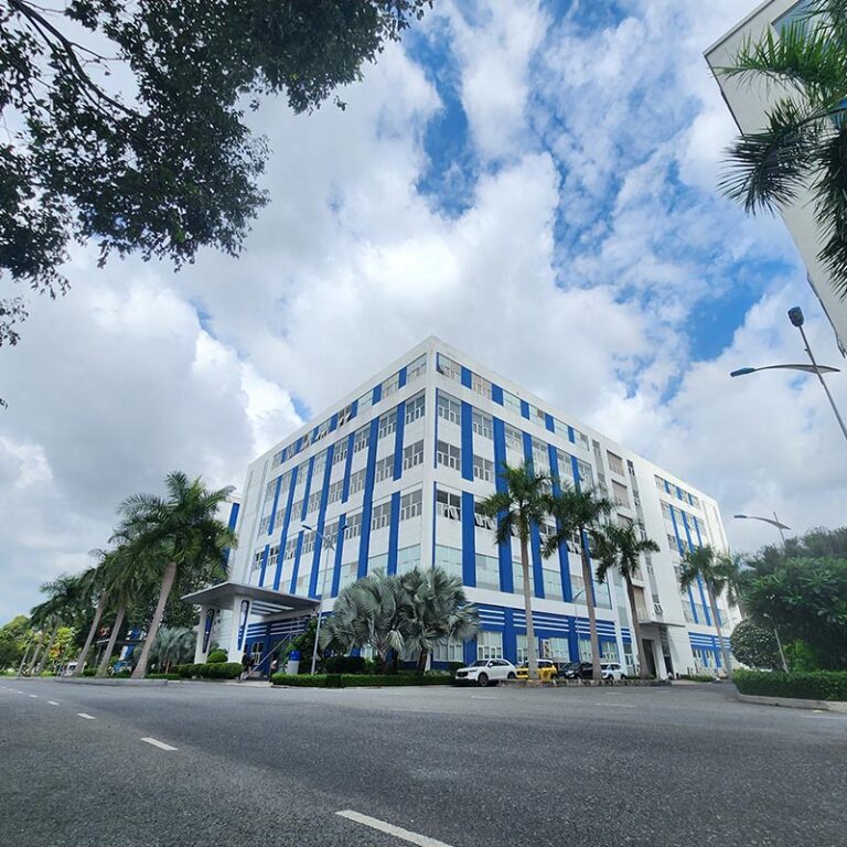 Hình ảnh xưởng Hitech Công Nghệ Cao